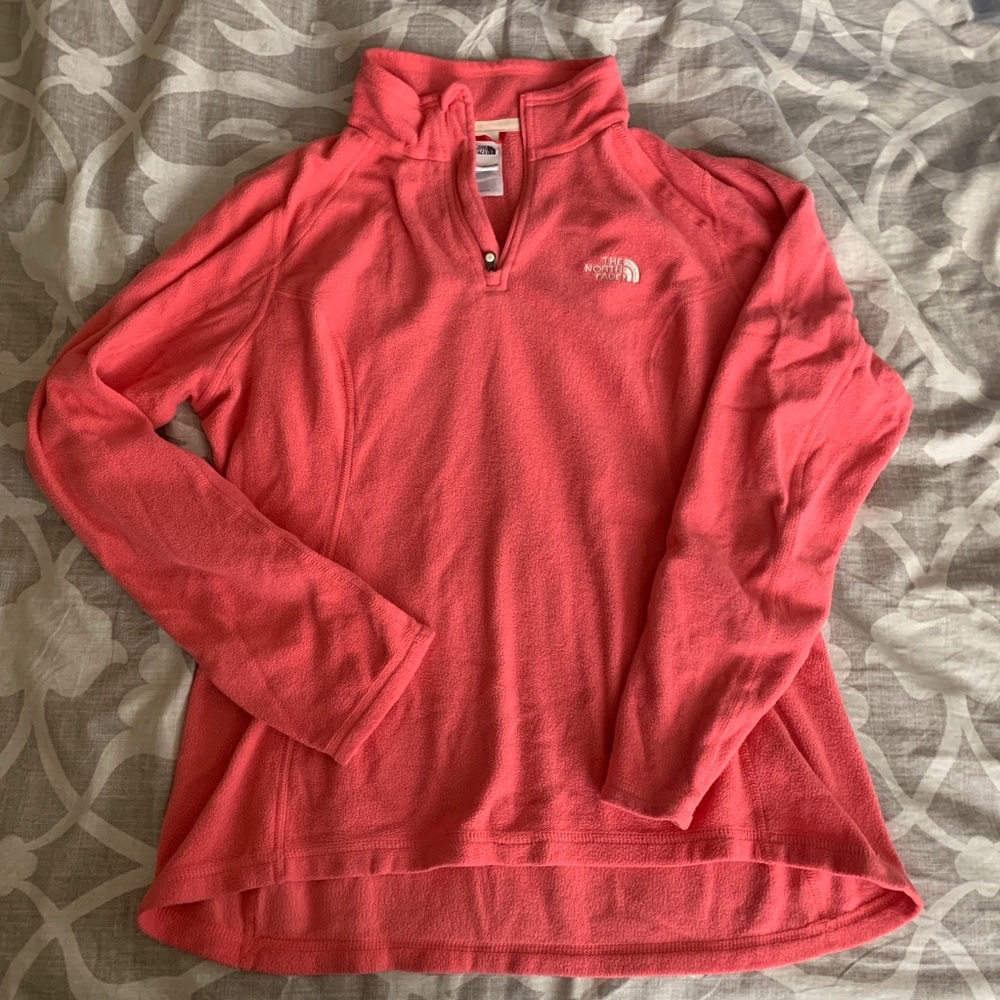 North Face Pullover Fleece in Coral
